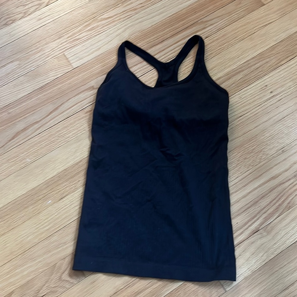 Lululemon tank with built in bra